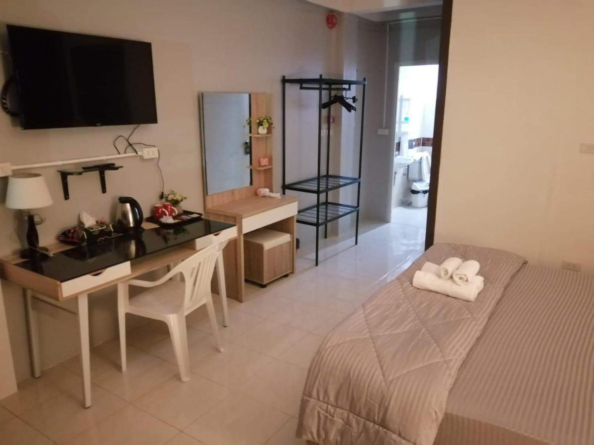 Savika Guesthouse Ранонг Екстер'єр фото